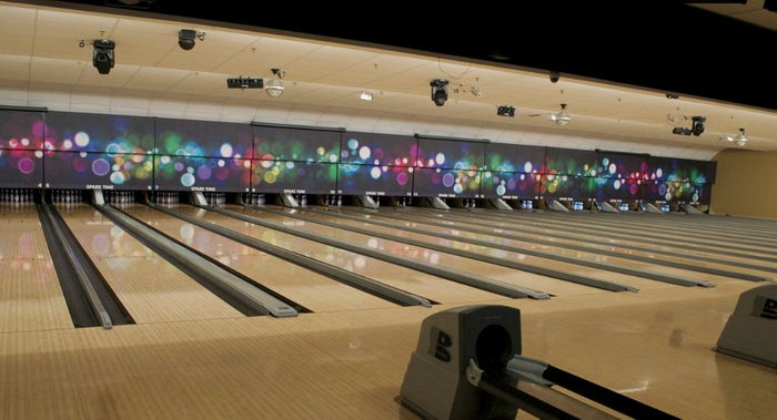 Spare Time Entertainment Center (Holiday Lanes) - Web Listing (newer photo)